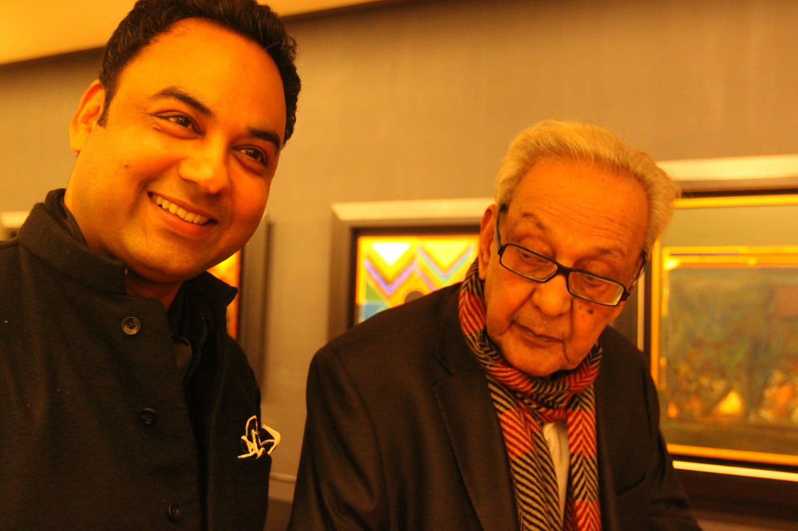 Haute Services founder Maneesh Baheti with legendary artist S.H. Raza at Delhi Art Gallery retrospective 2012